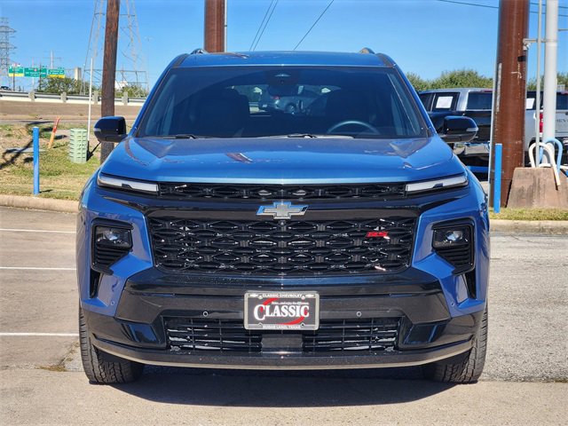 Used 2024 Chevrolet Traverse RS image 2