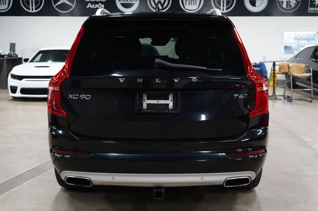Used 2018 Volvo XC90 T6 Momentum w/ Convenience Package AWD/4WD image 4