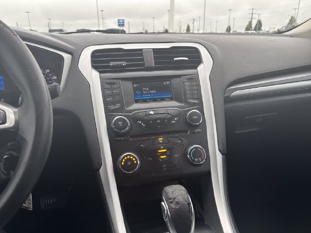 Used 2014 Ford Fusion S FWD image 19