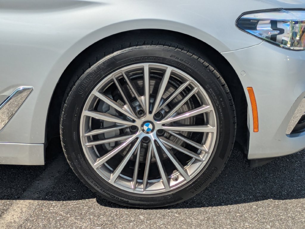 Used 2019 BMW 530i RWD image 9