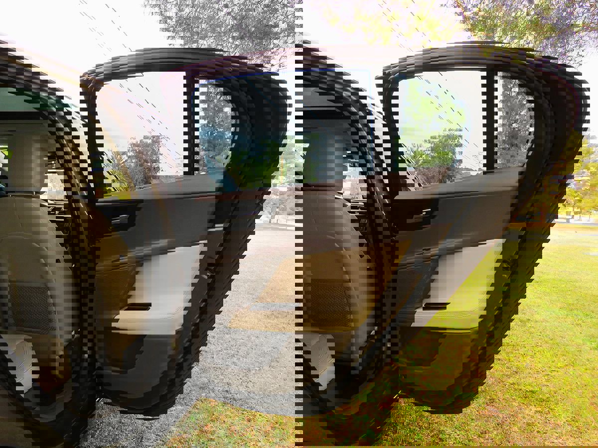 Used 2018 Jaguar XE Prestige image 16