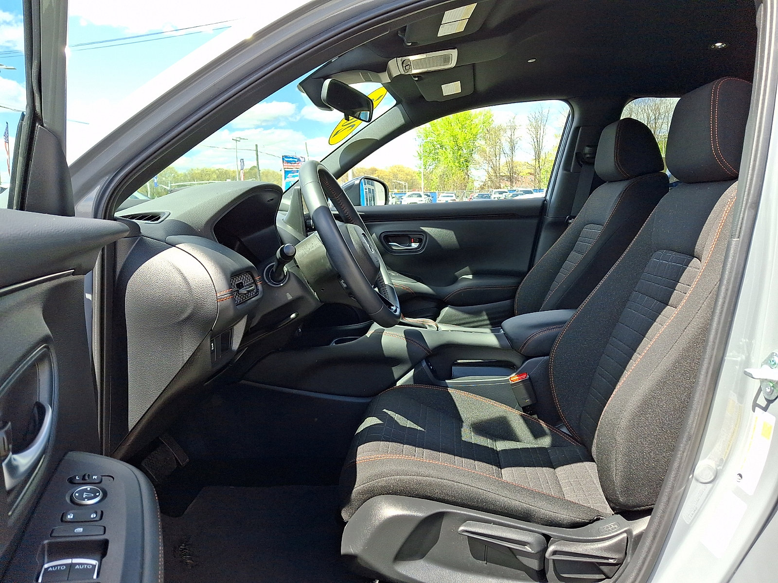 Used 2025 Honda HR-V Sport image 13