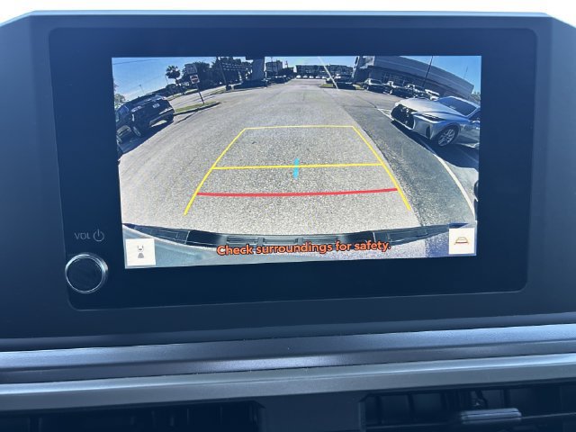 Used 2024 Toyota Tacoma SR5 AWD/4WD image 24