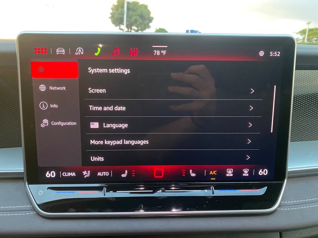 New 2026 Volkswagen Tiguan SE R-Line FWD image 33