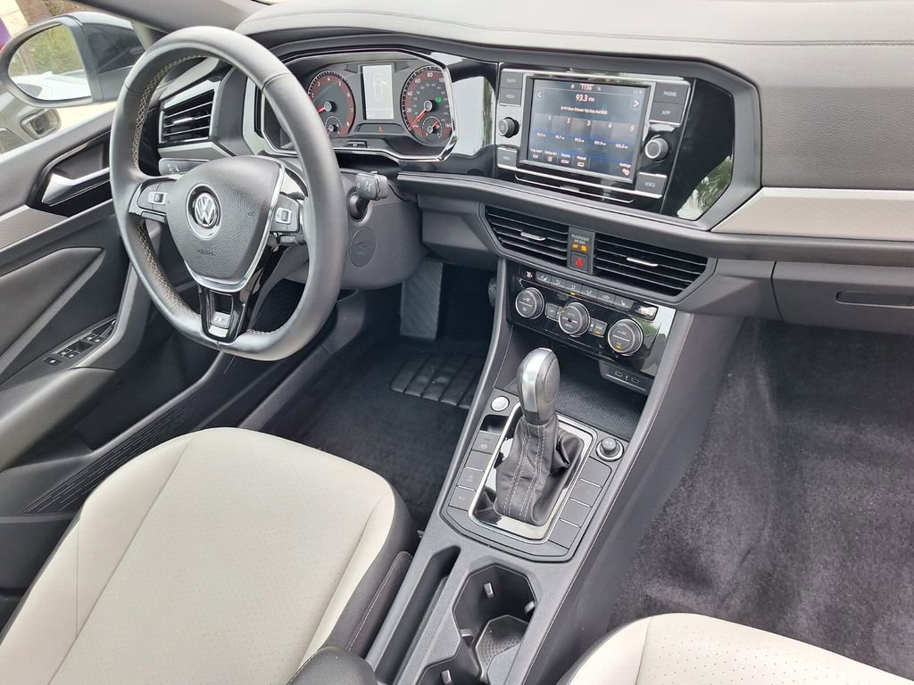 Used 2021 Volkswagen Jetta R-Line w/ R-Line Cold Weather Package image 24