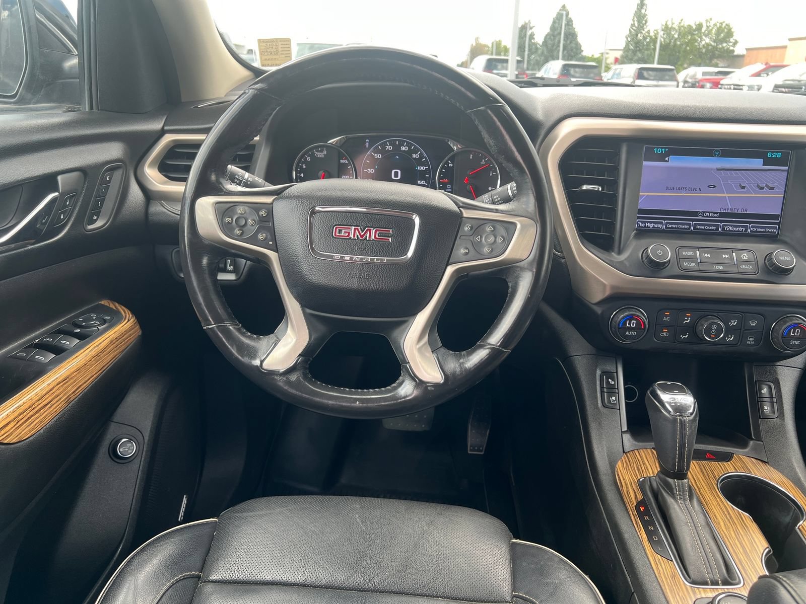Used 2017 GMC Acadia Denali w/ Technology Package AWD/4WD image 13