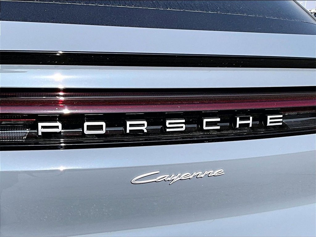 New 2026 Porsche Cayenne Coupe image 24