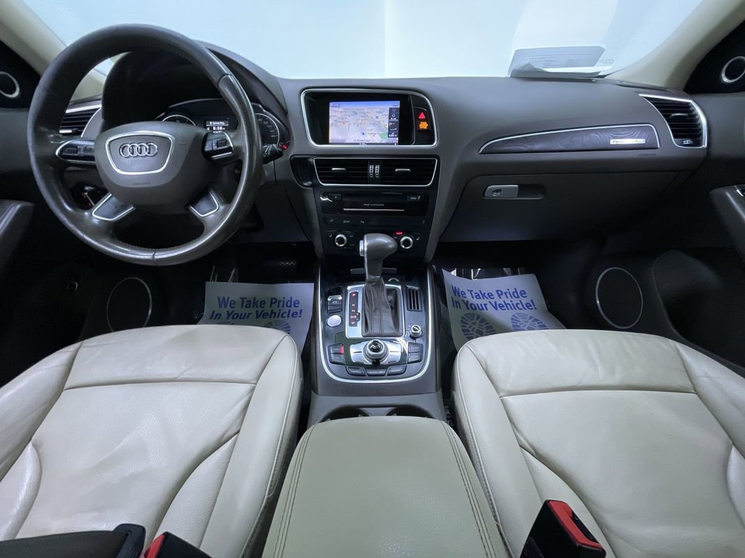 Used 2017 Audi Q5 2.0T Premium Plus w/ Technology Package image 18