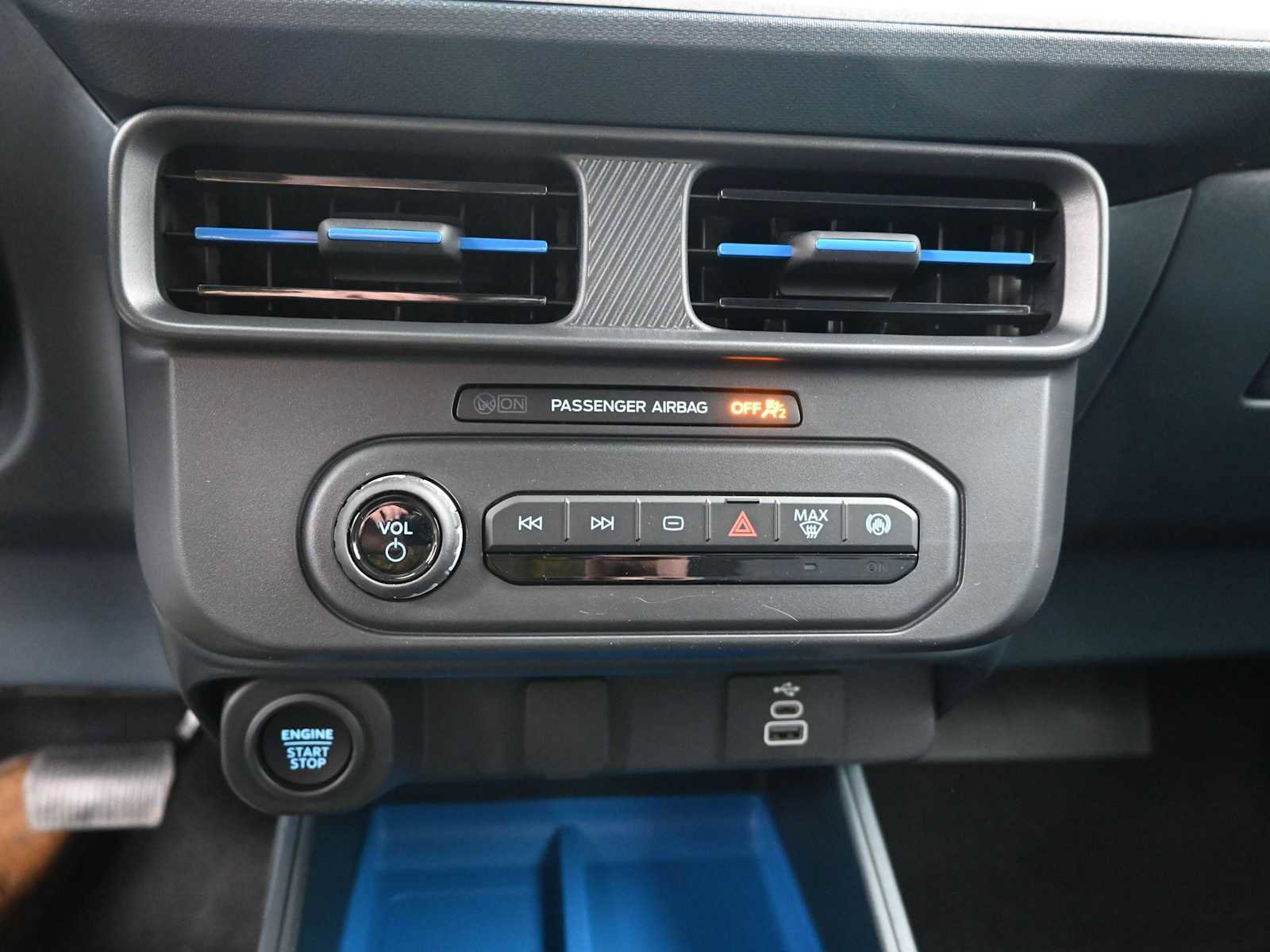 New 2025 Ford Maverick XLT w/ Equipment Group 301A image 35