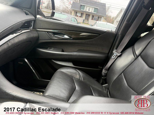 Used 2017 Cadillac Escalade Platinum image 23