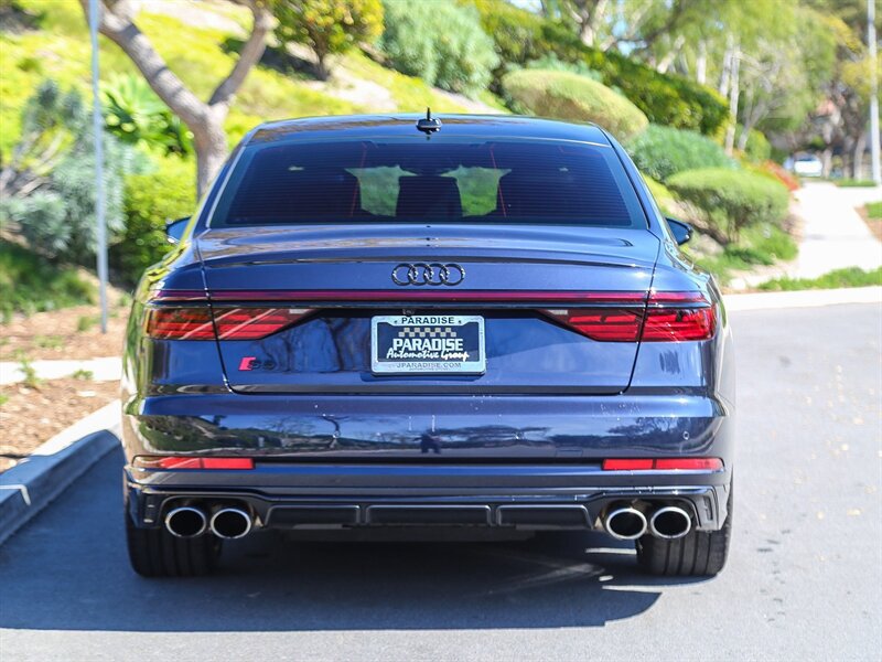 Used 2024 Audi S8 AWD/4WD image 6