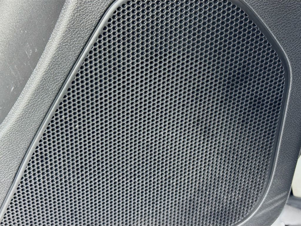 Used 2020 Jeep Cherokee Limited image 22