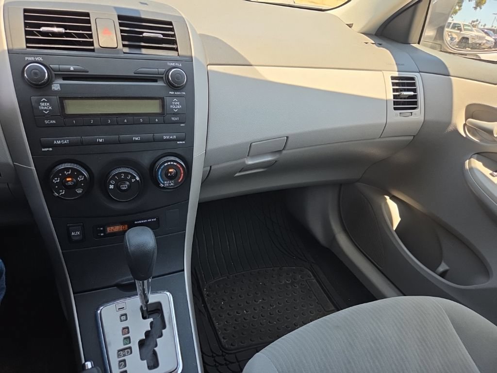 Used 2010 Toyota Corolla LE w/ All Weather Guard Pkg FWD image 13