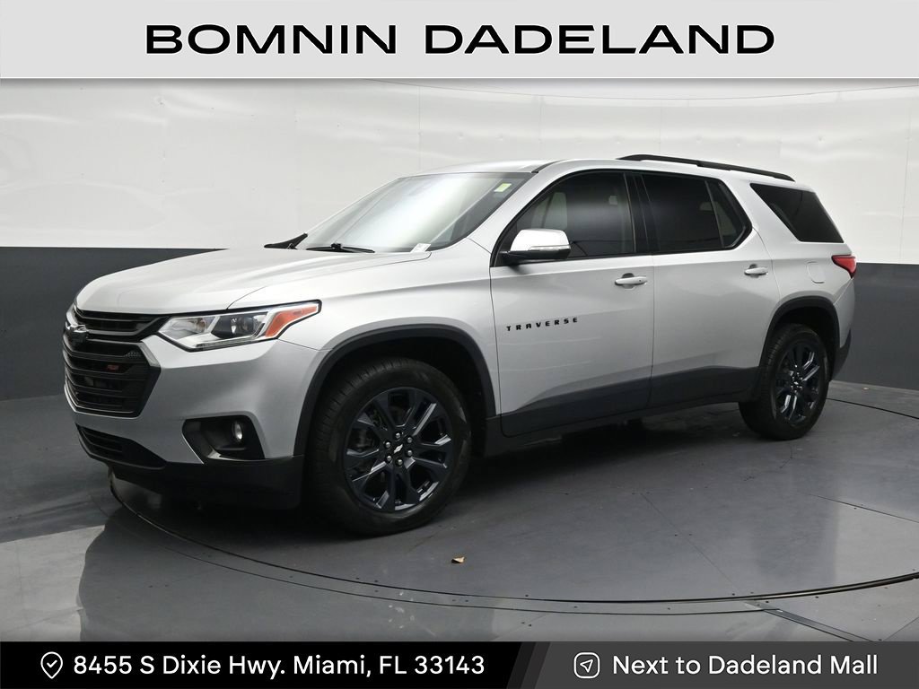 Used 2021 Chevrolet Traverse RS FWD image 1