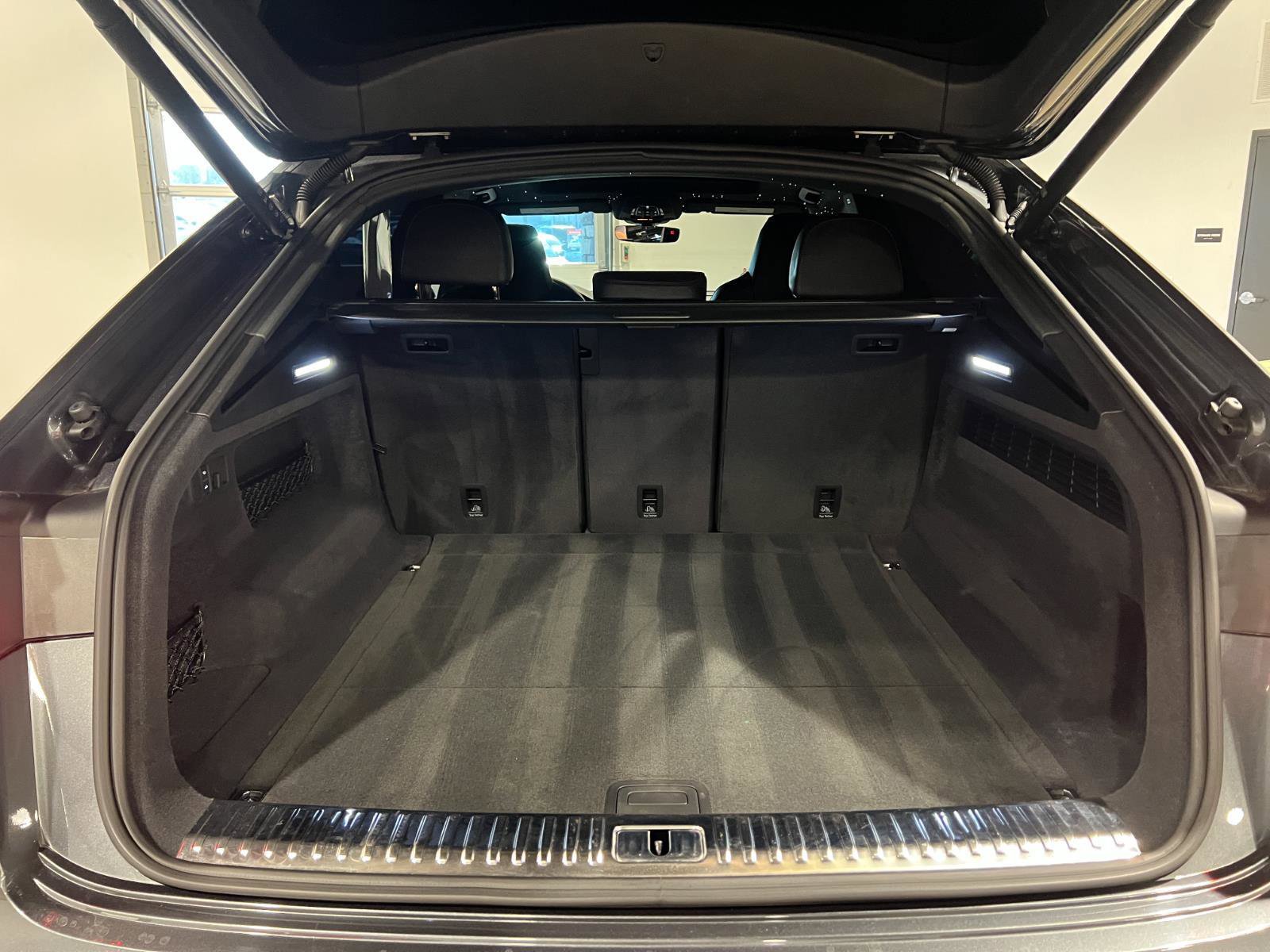 Used 2024 Audi RS Q8 image 37