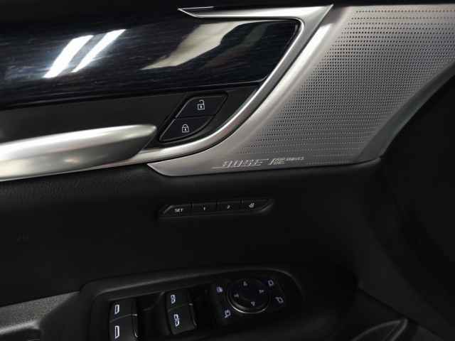 Certified 2025 Cadillac XT5 Premium Luxury w/ LPO, Floor Liner Package image 19