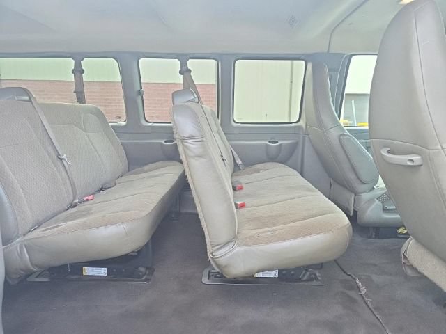 Used 2020 Chevrolet Express 3500 LS RWD image 9