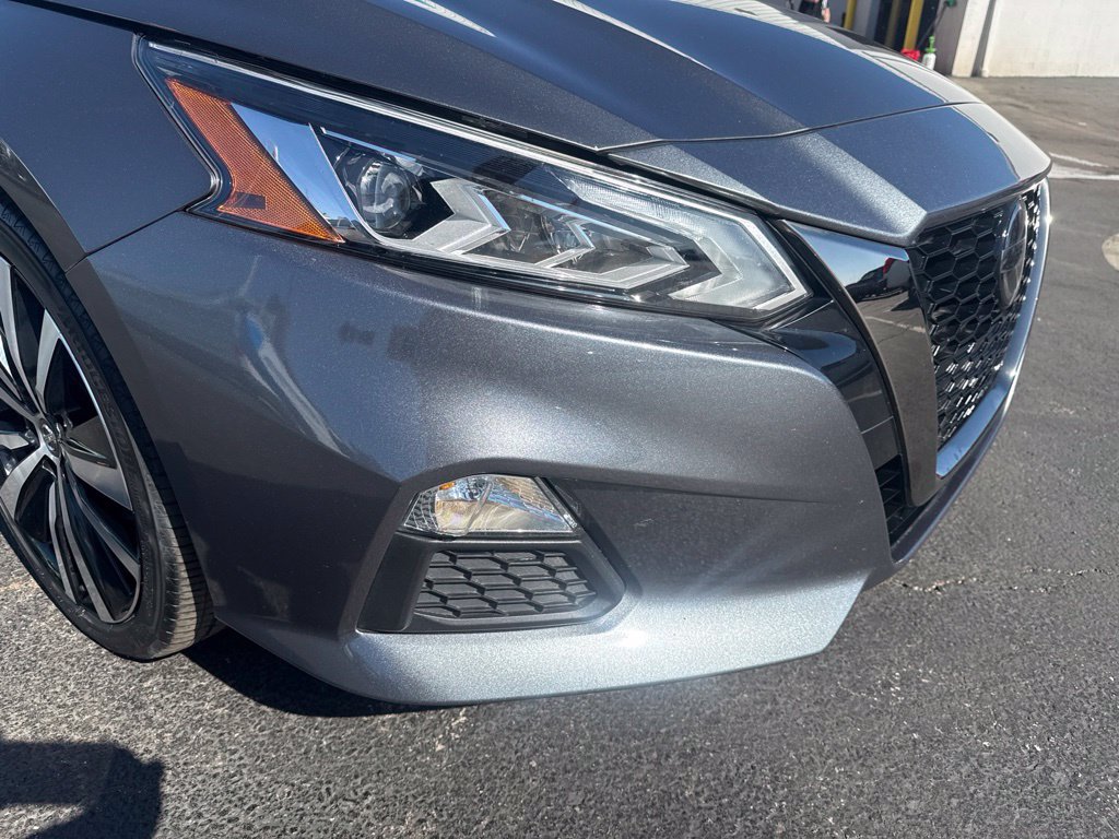 Used 2022 Nissan Altima 2.5 SR FWD image 15