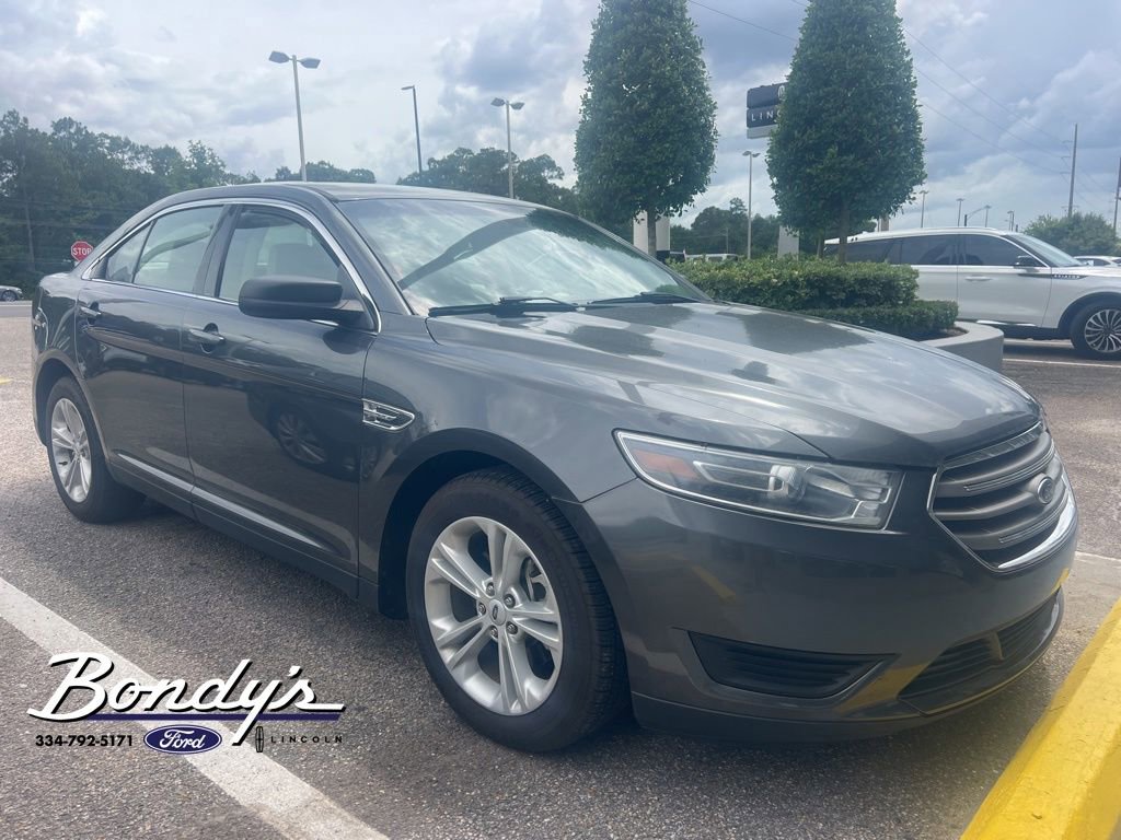 Used 2019 Ford Taurus SE FWD image 3