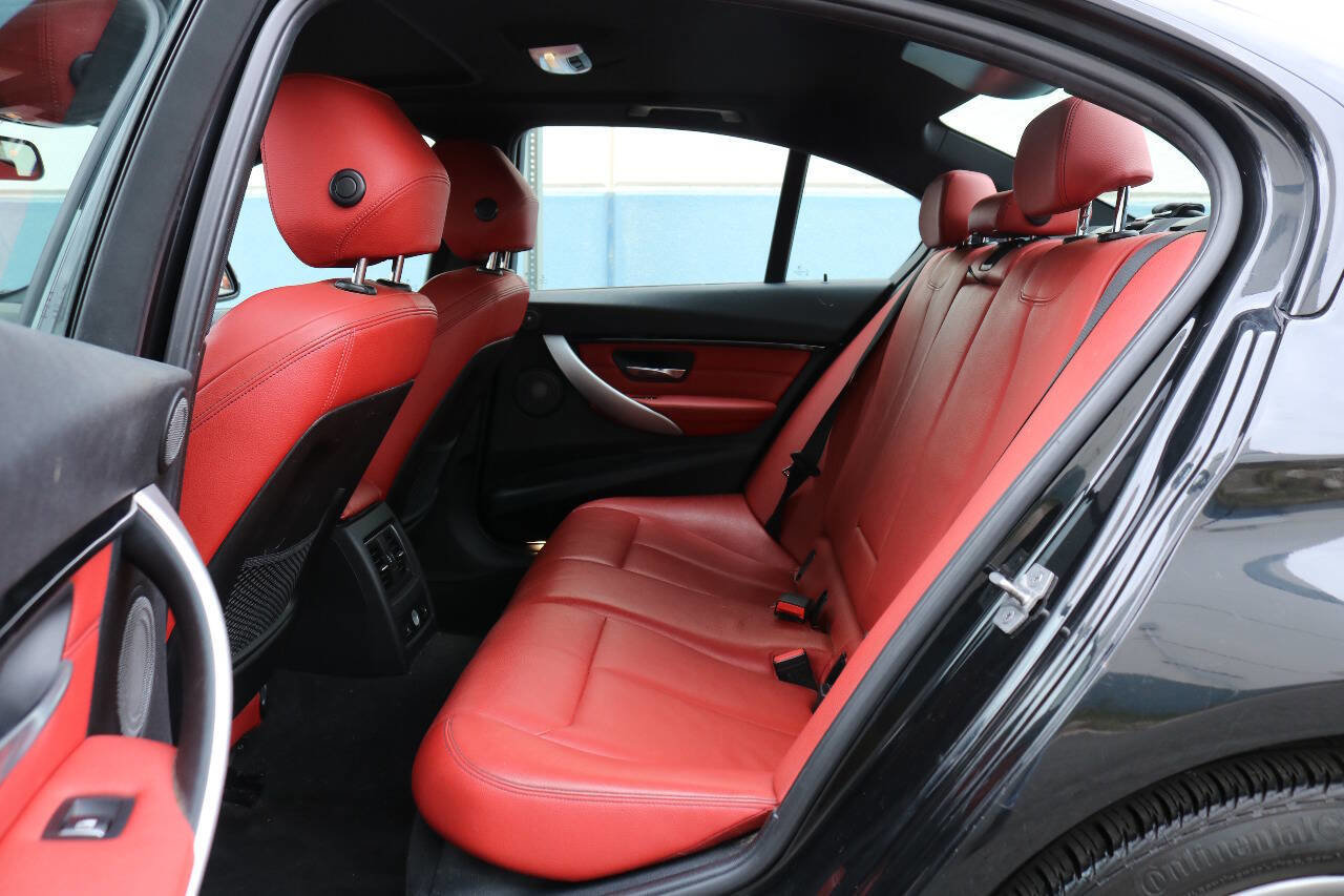 Used 2016 BMW 340i xDrive Sedan image 11