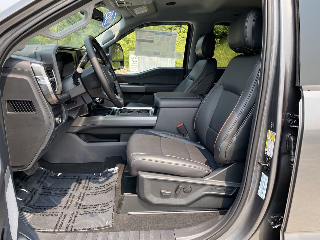 New 2025 Ford F250 Lariat w/ Lariat Ultimate Package image 4