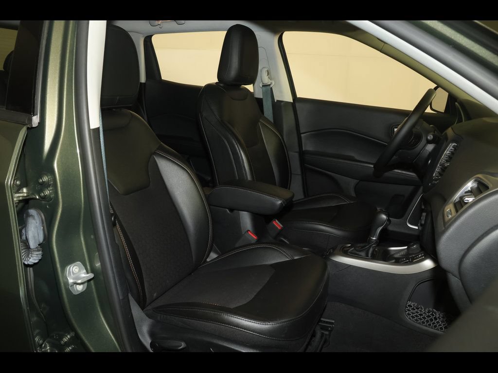 Used 2021 Jeep Compass Latitude w/ Convenience Group AWD/4WD image 29