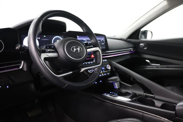 Used 2022 Hyundai Elantra Limited FWD image 20