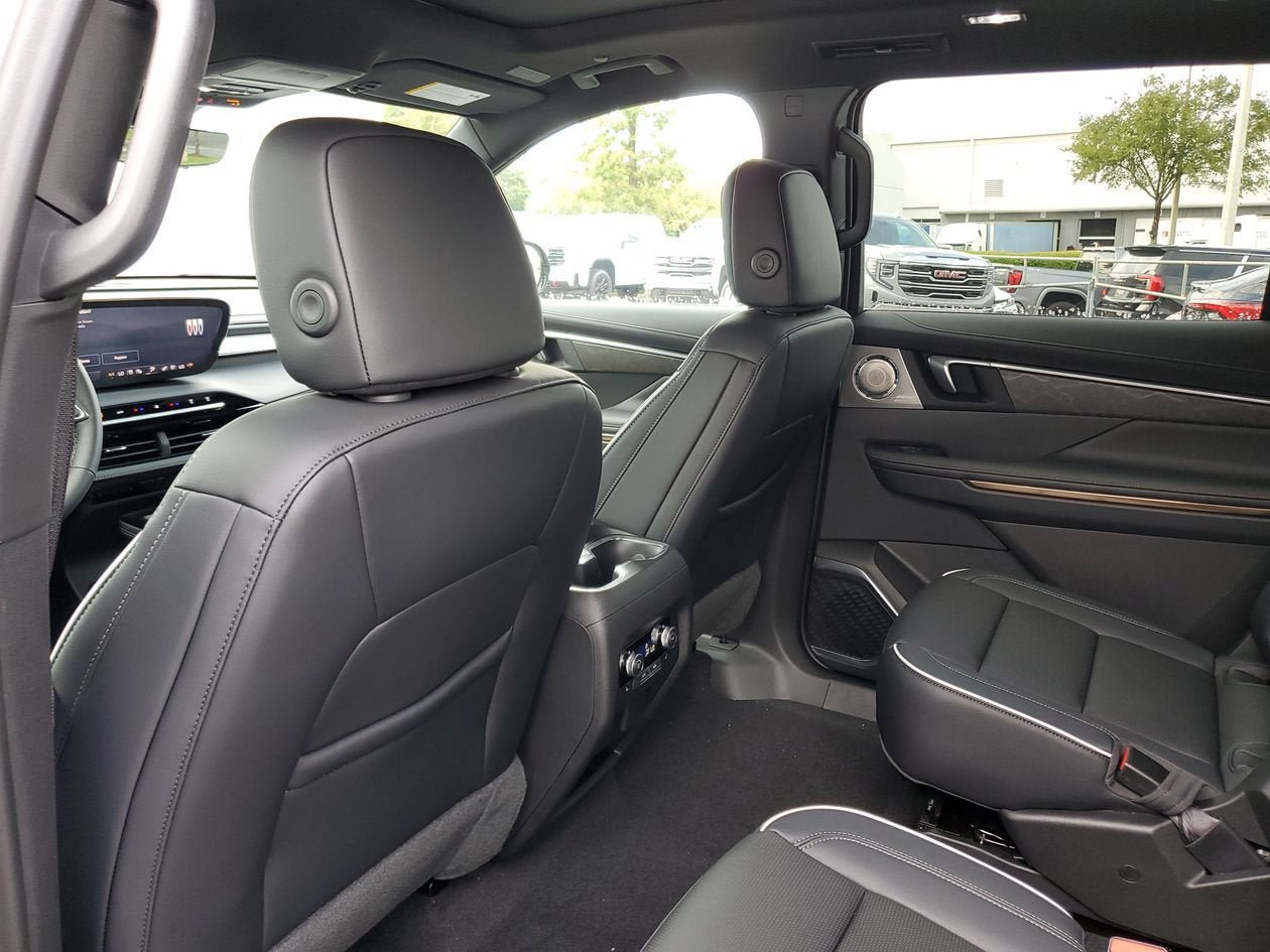 New 2026 Buick Enclave Avenir w/ Super Cruise Package FWD image 10
