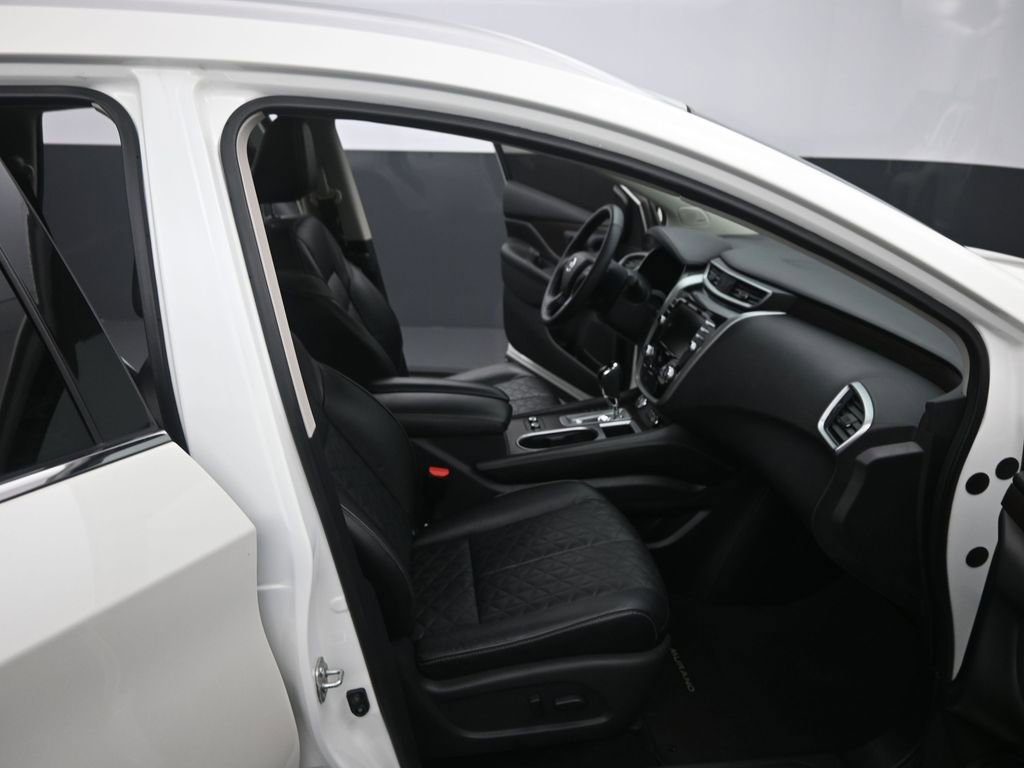 Used 2019 Nissan Murano Platinum w/ Cargo Package image 18