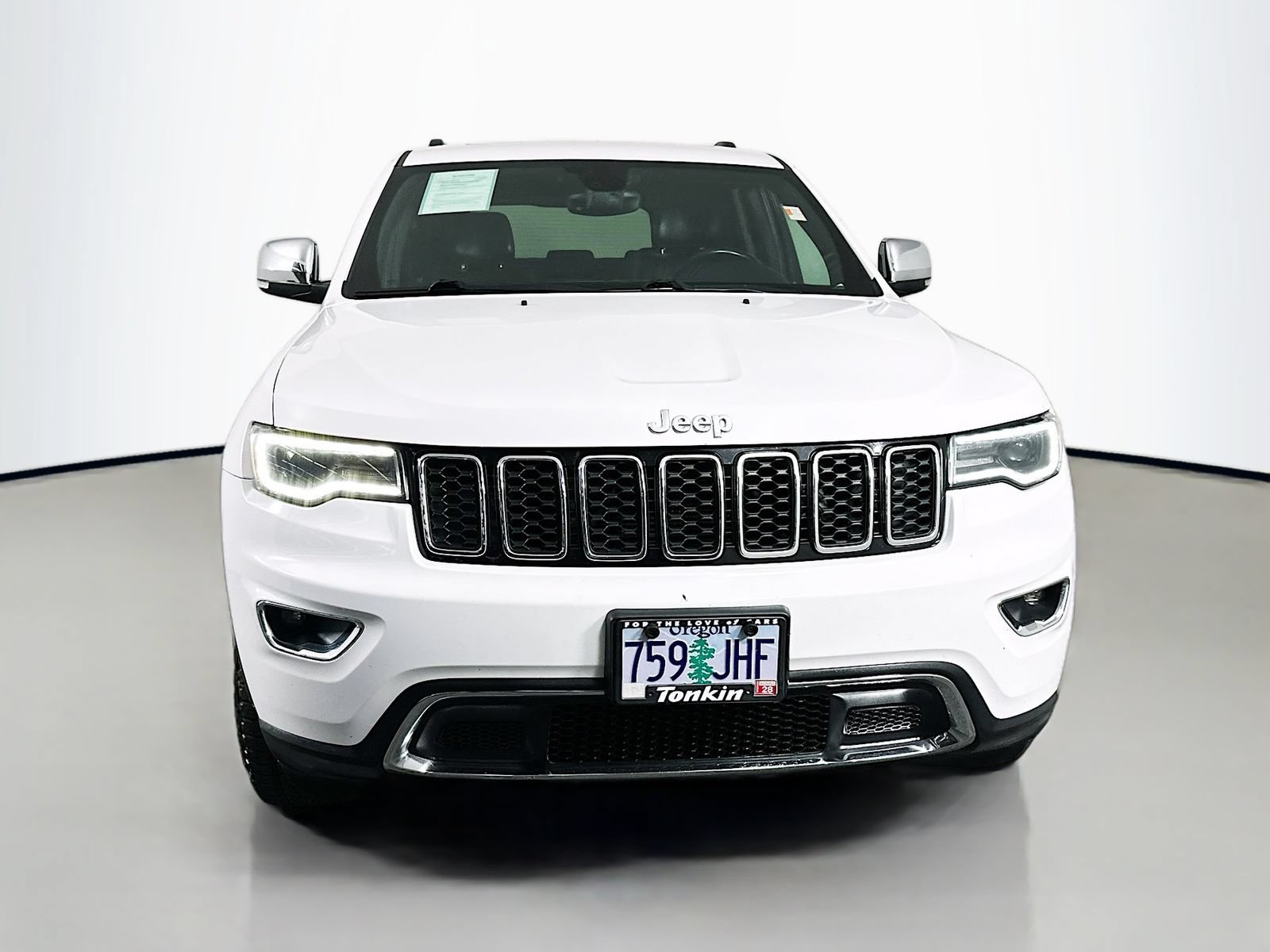 Used 2017 Jeep Grand Cherokee Limited w/ Luxury Group II AWD/4WD image 2