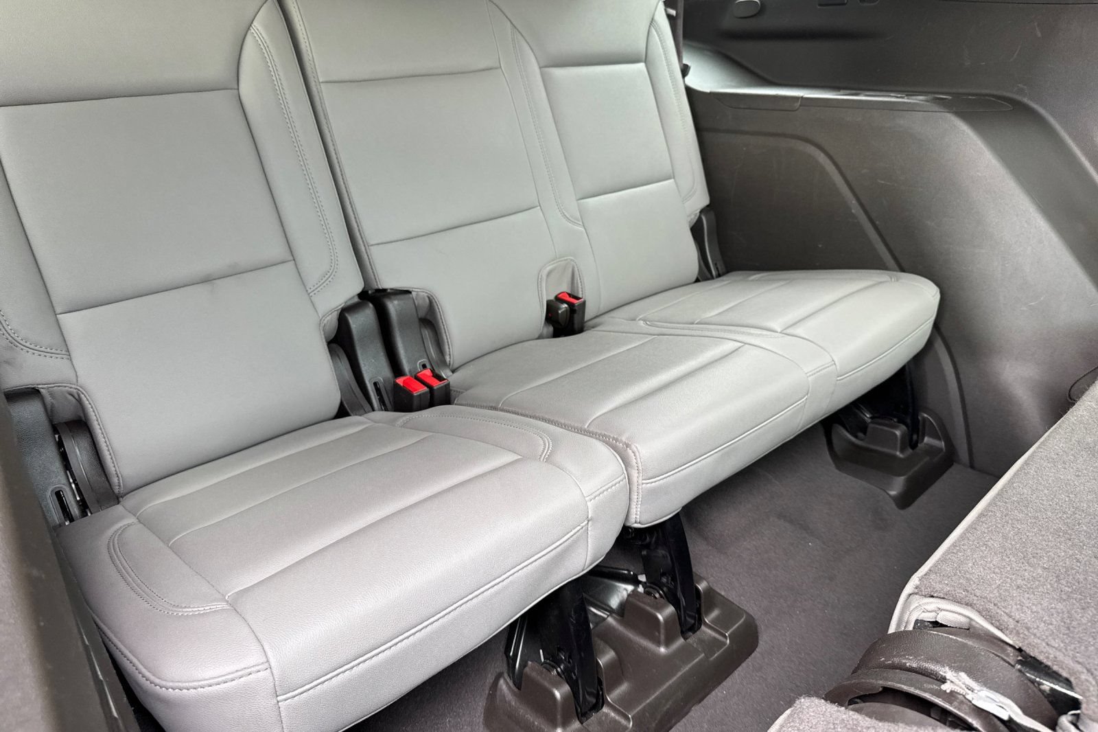 Used 2024 Chevrolet Tahoe LT AWD/4WD image 18