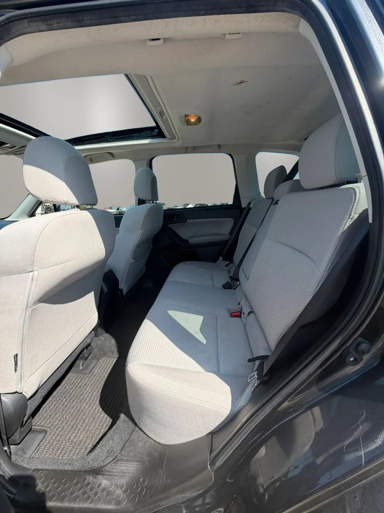 Used 2018 Subaru Forester 2.5i Premium w/ All-Weather Package image 11