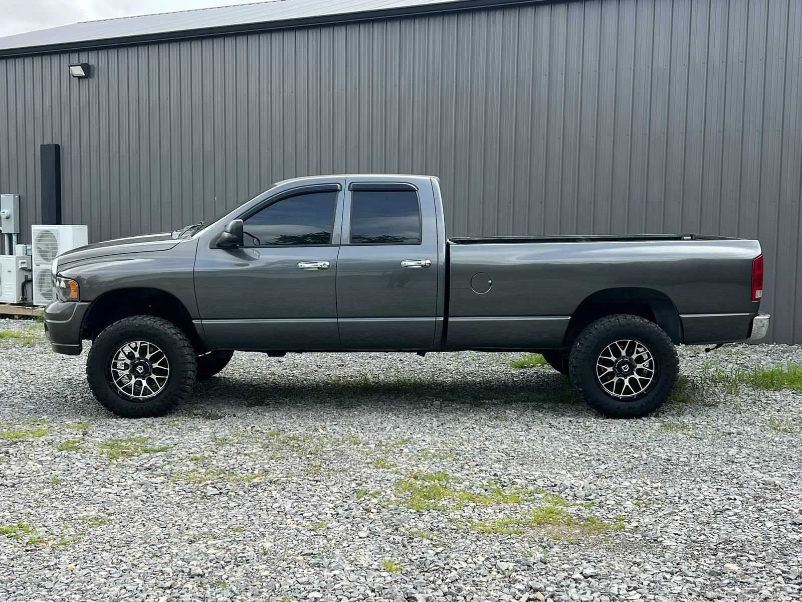 Used 2004 Dodge Ram 2500 Truck SLT w/ Trailer Tow Group AWD/4WD image 2