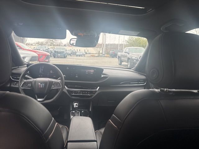 New 2025 Buick Envista Avenir image 29