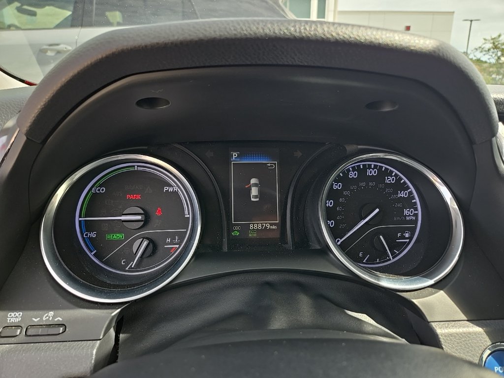 Used 2019 Toyota Camry SE FWD image 14
