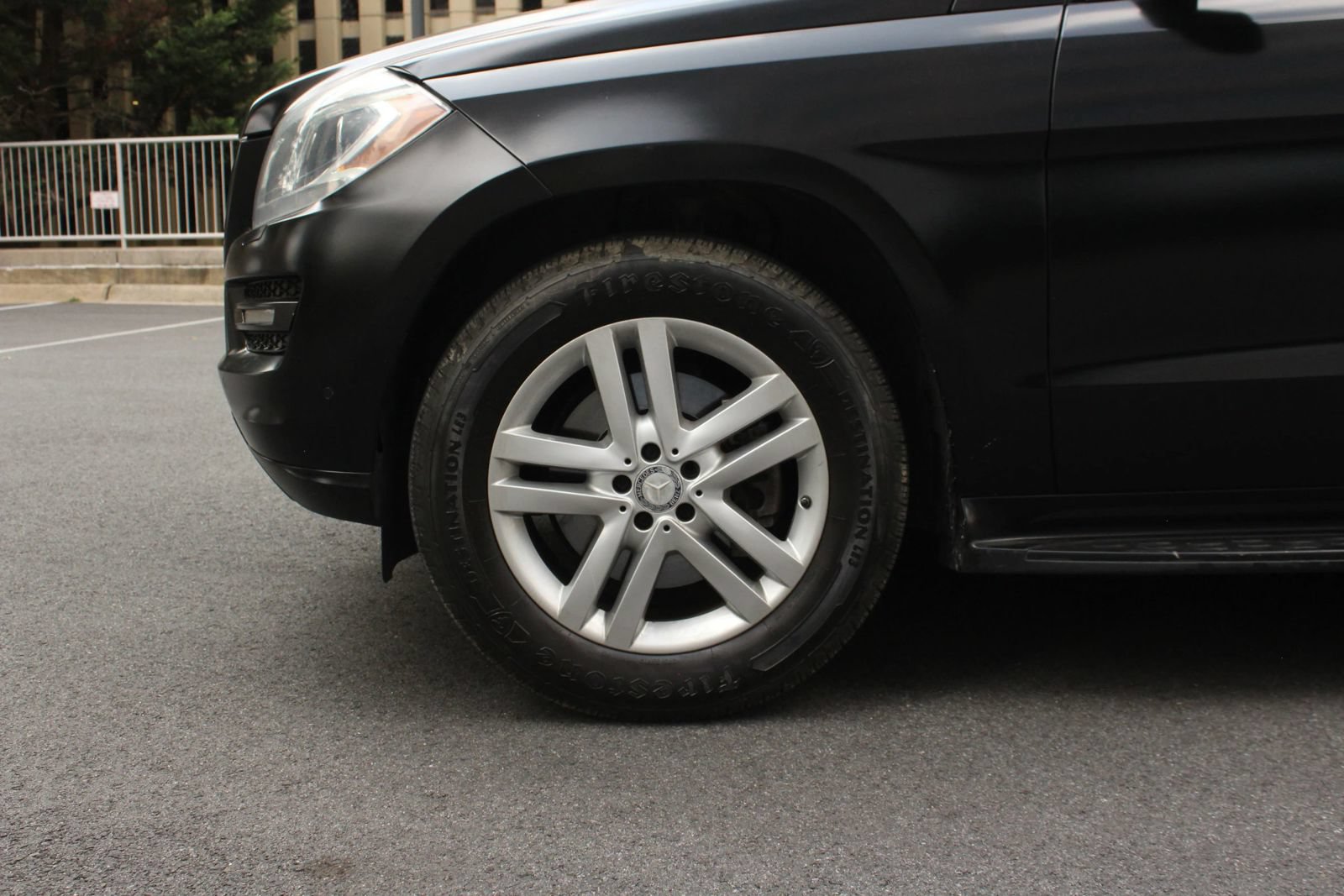 Used 2016 Mercedes-Benz GL 320 BlueTEC 4MATIC w/ Premium I Package image 11