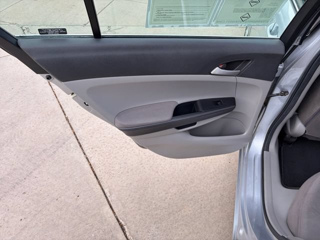 Used 2010 Honda Accord LX image 11