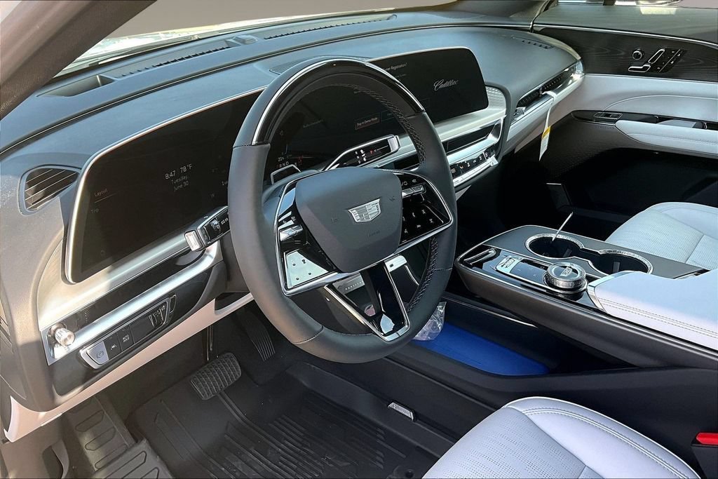 New 2026 Cadillac Lyriq Sport w/ LPO, Floor Liner Package AWD/4WD image 6