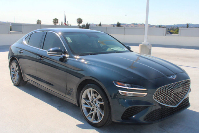 Used 2022 Genesis G70 2.0T RWD image 2