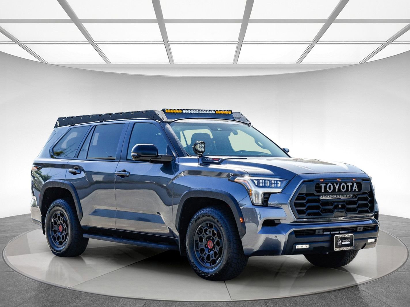 Used 2024 Toyota Sequoia TRD Pro AWD/4WD image 5