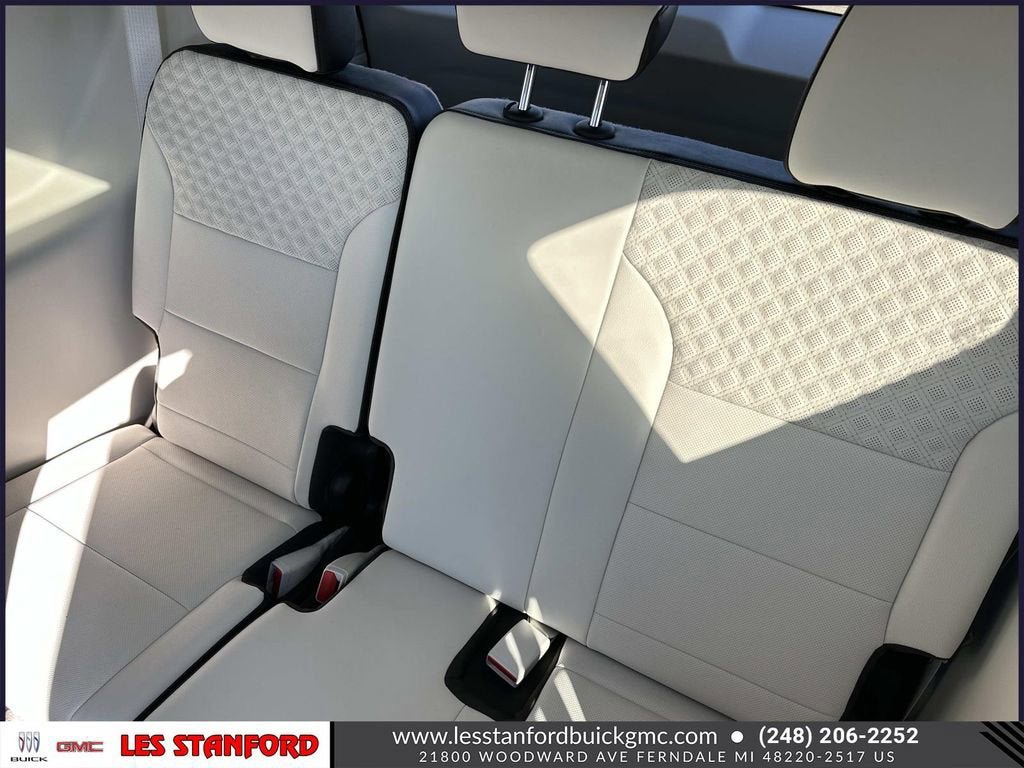 Used 2024 GMC Acadia Denali image 14