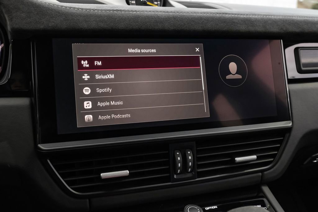 Used 2023 Porsche Cayenne Turbo GT image 27