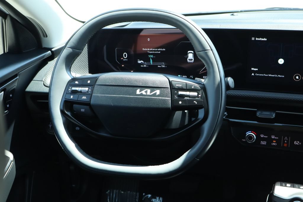 Used 2025 Kia EV6 Wind RWD image 27