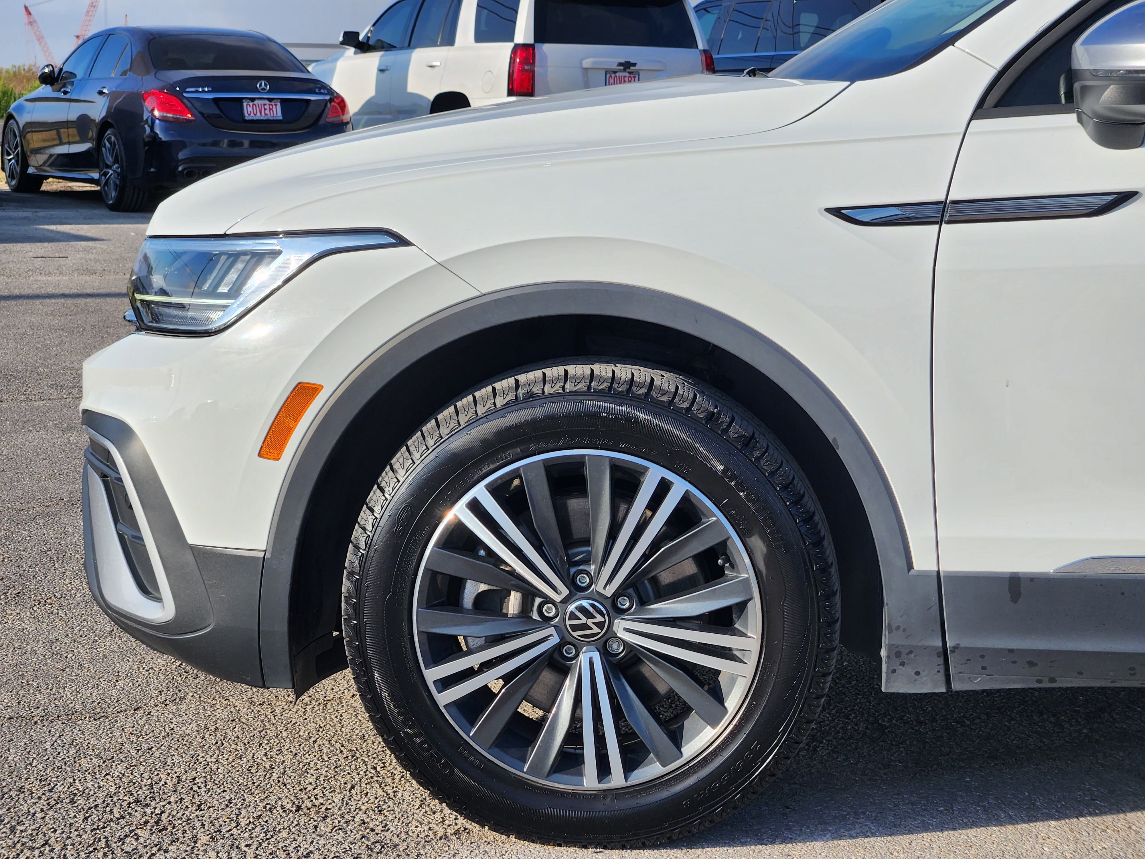 Used 2024 Volkswagen Tiguan Wolfsburg Edition FWD image 9