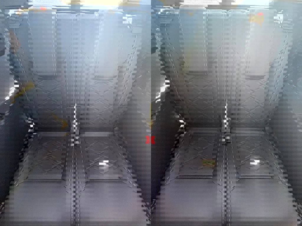 Used 2025 Volkswagen Atlas SE image 15