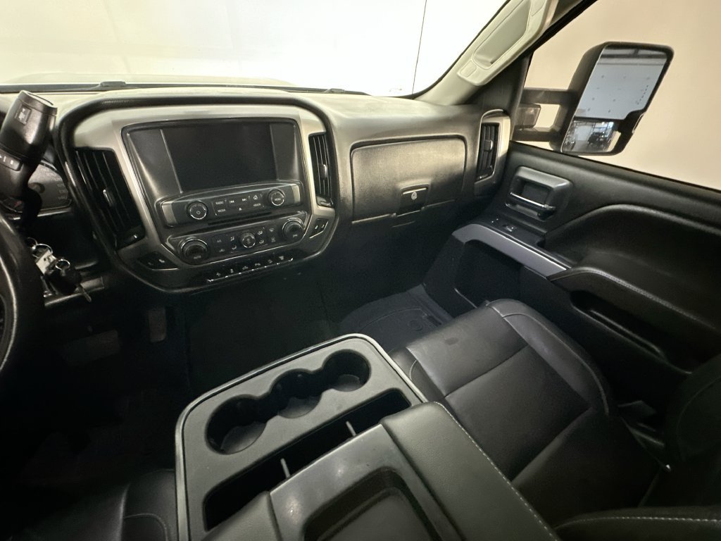 Used 2018 Chevrolet Silverado 2500 LT w/ LT Convenience Package AWD/4WD image 11
