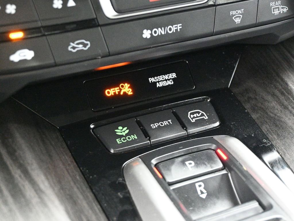 Used 2019 Honda Clarity Plug-In Hybrid image 16