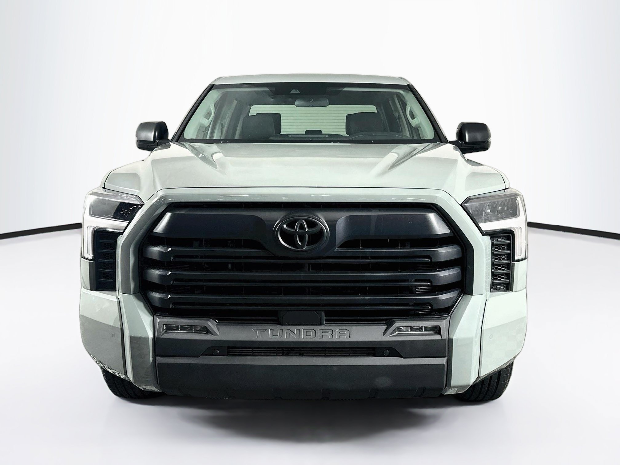 Used 2024 Toyota Tundra SR5 w/ SR5 Convenience Package RWD image 2