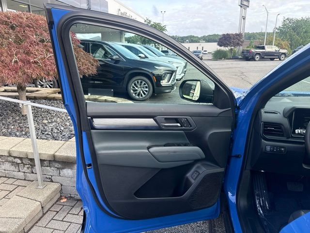 New 2026 GMC Terrain AT4 w/ Convenience Package III AWD/4WD image 7