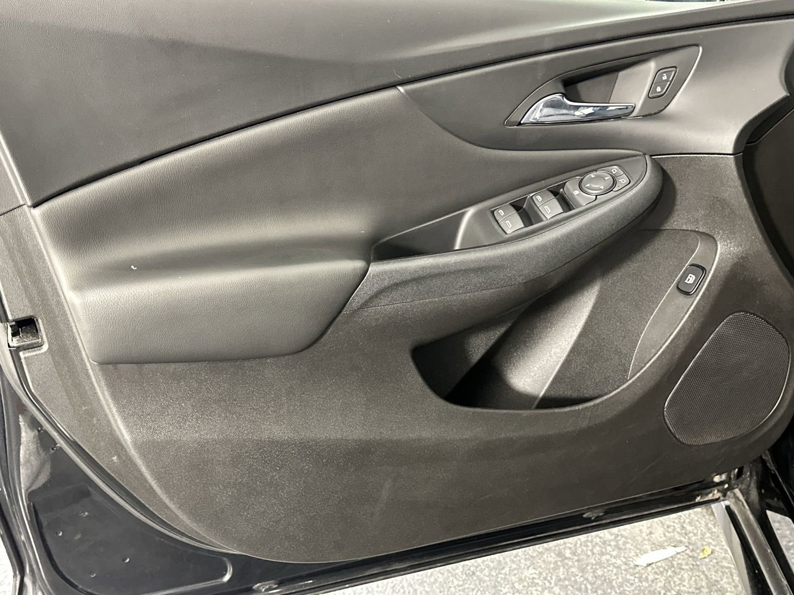 Used 2017 Chevrolet Volt LT image 29